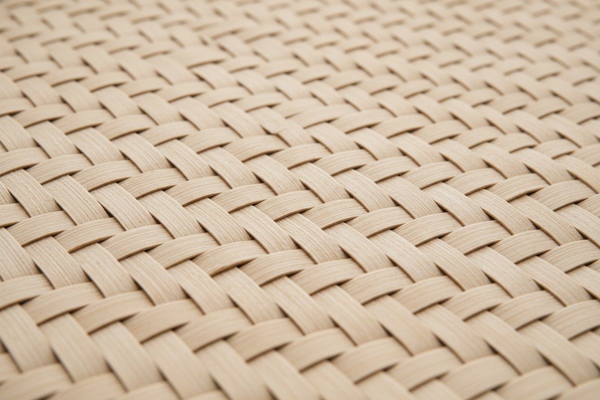 Inspecting bulk rattan orders for surface defects like cracks, knots, and broken strands (ID#3)