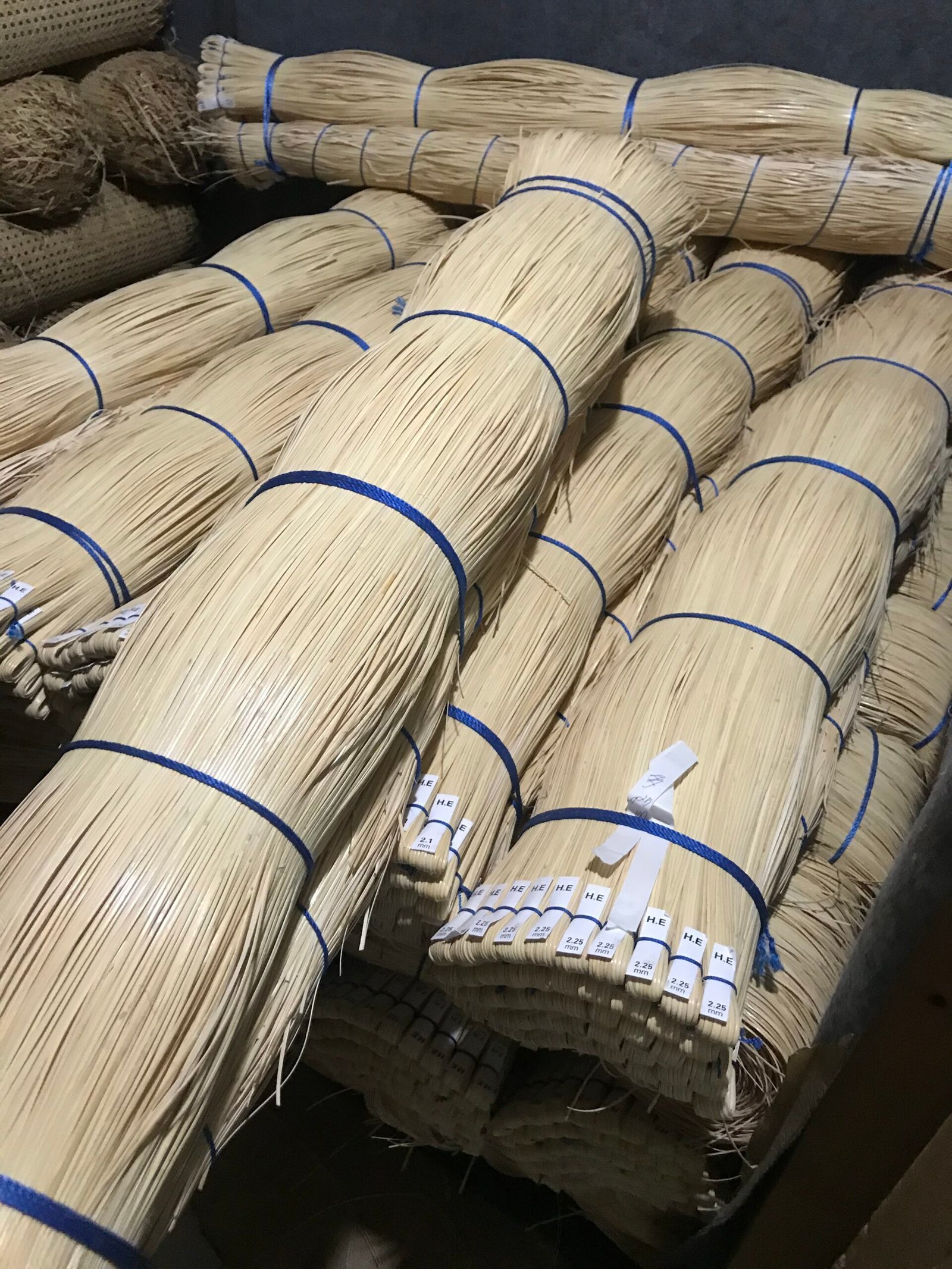 budle rattan peel